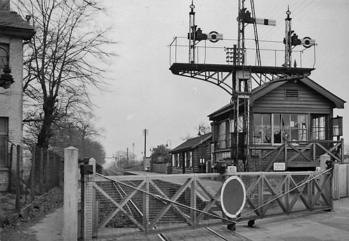 Beddington Lane railway station